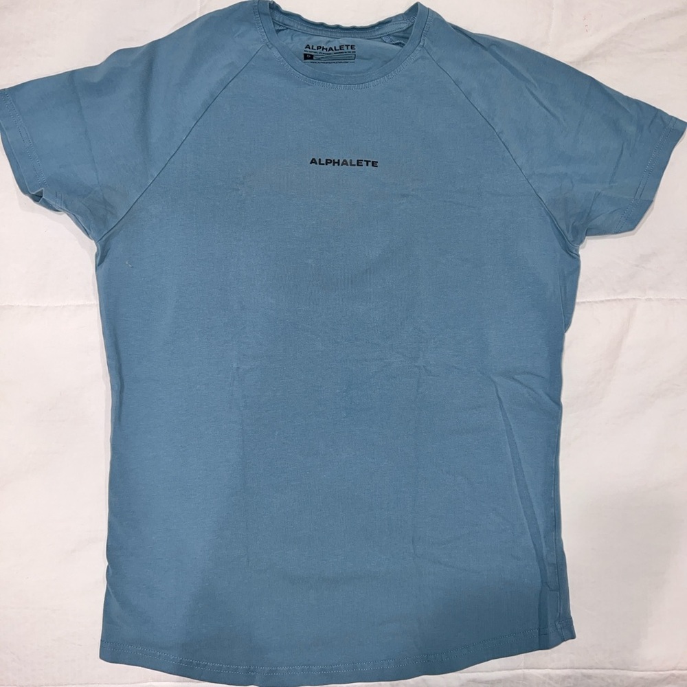 Alphalete men’s performance Tee